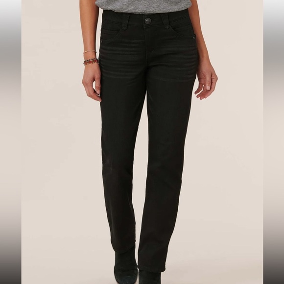 Democracy “Ab"solution® Petite Straight Leg Black Jeans - Picture 1 of 6